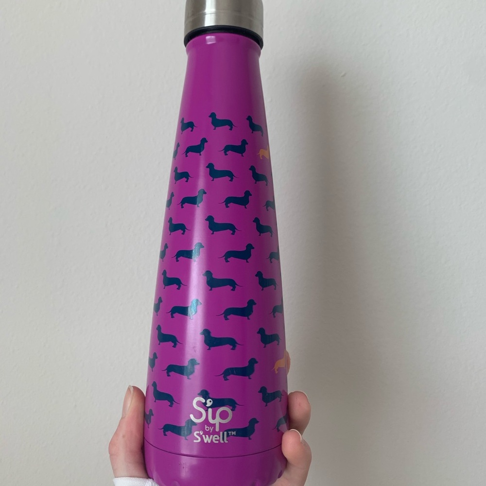 Swell water bottle